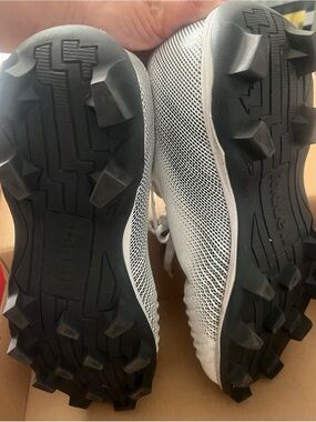 Riddell Outdoor Football Cleats
